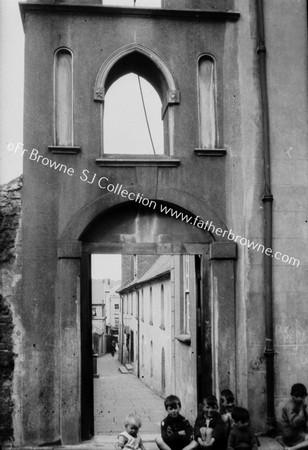 ST PATRICKS CHURCH PRESUPRESSION ST ENTRANCE TO OLD LANE